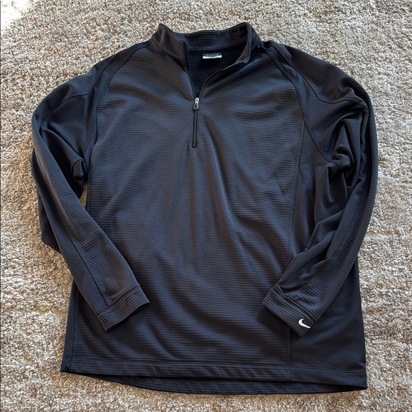 🍍 Nike Victory
Men's Dri-FIT 1/2-Zip Golf Top🍍SZ XL🍍Pit to pit 22.5🍍length 30”🍍 - Picture 1 of 3